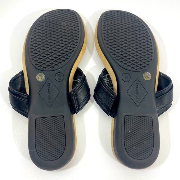St. John’s Bay T Sandals with Silver Accent Black Size 9 Rubber Sole Flip Flops - Picture 5 of 8